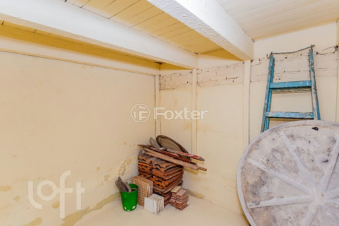 Image 31 - 915872