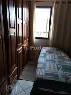 Image 3 - 915891