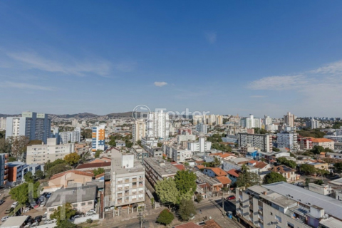 Image 3 - 915929