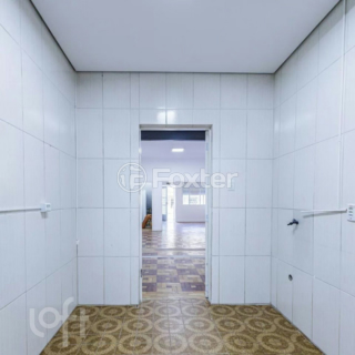 Image 14 - 915942