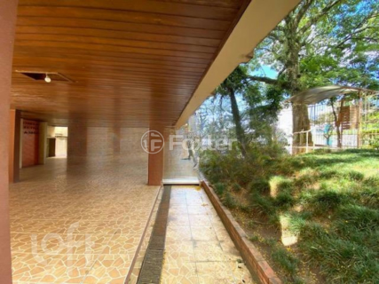 Image 31 - 916006