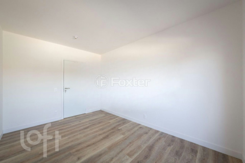Image 7 - 916022