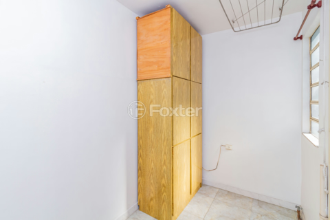 Image 31 - 916093