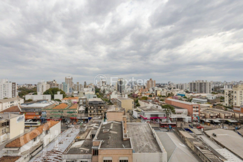 Image 1 - 916117