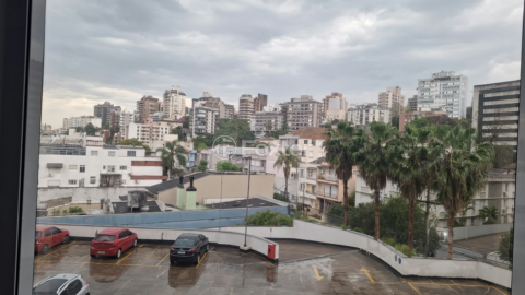 Image 4 - 916121