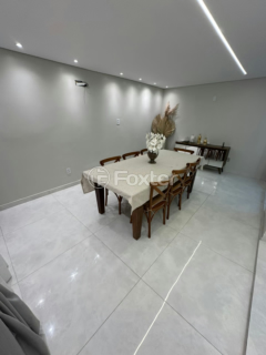 Image 7 - 916367