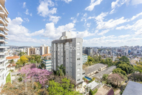 Image 7 - 916389