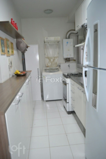 Image 7 - 916393
