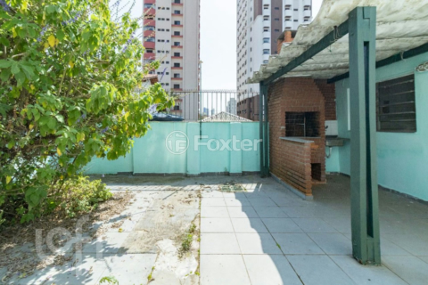 Image 29 - 916406