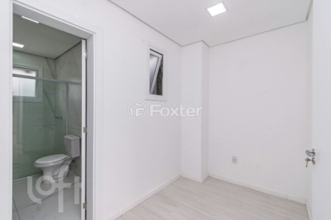 Image 32 - 916423