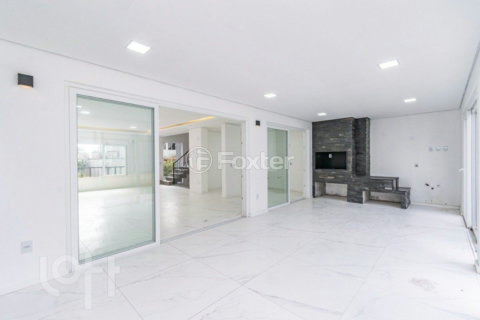 Image 3 - 916423