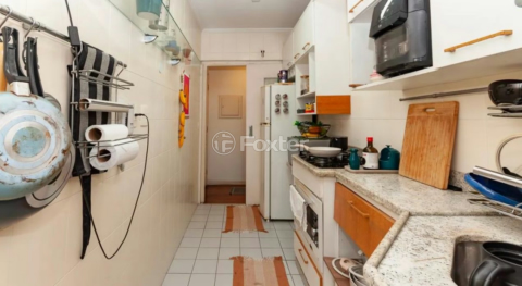 Image 7 - 916428