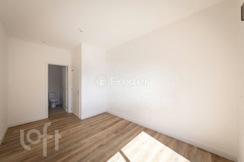 Image 6 - 916444