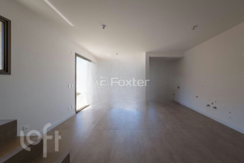 Image 4 - 916446