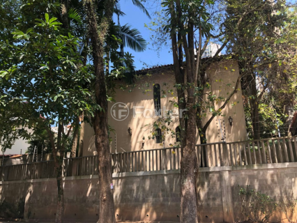 Image 8 - 916485