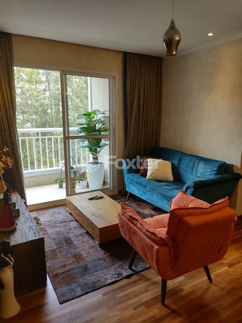 Image 1 - 916509