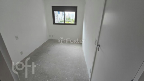 Image 4 - 916558