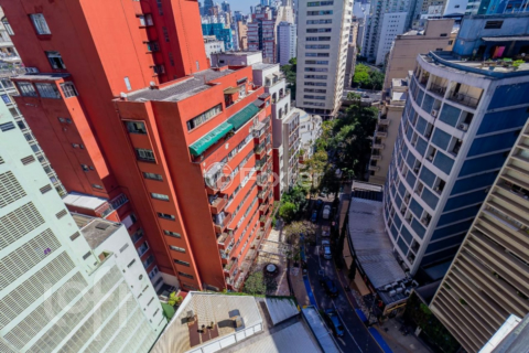 Image 22 - 916571