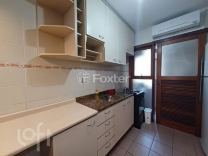 Image 3 - 916582