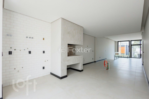 Image 22 - 916599