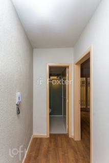 Image 3 - 916668