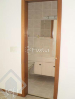 Image 6 - 916671