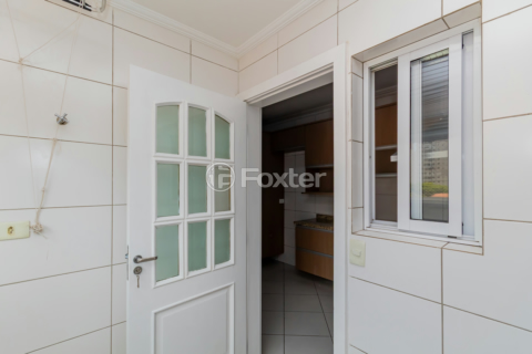 Image 35 - 916687