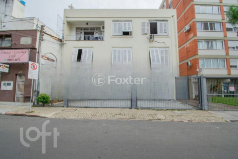 Image 5 - 916705