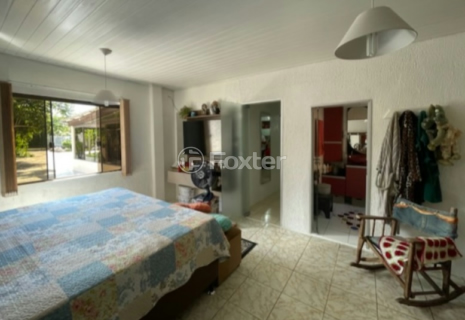 Image 7 - 916821