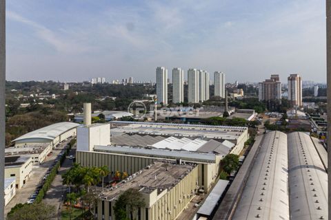 Image 26 - 916853