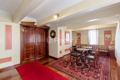 Image 23 - 916855