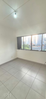 Image 11 - 916900