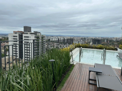 Image 13 - 916921
