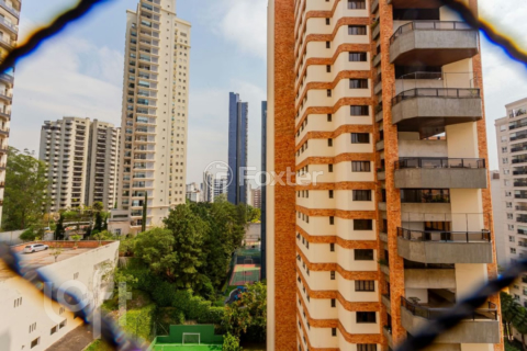 Image 45 - 916930