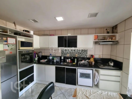Image 3 - 917115