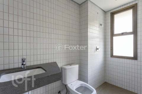 Image 19 - 917177