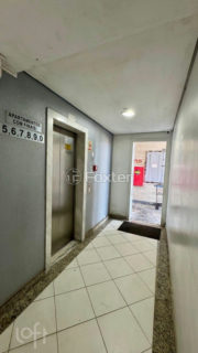 Image 29 - 917241