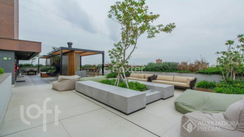 Image 18 - 917257