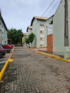 Image 13 - 917306