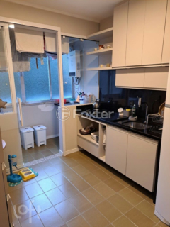 Image 3 - 917313