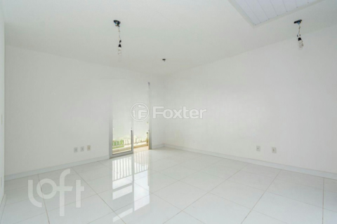 Image 17 - 917316