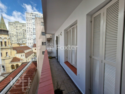 Image 8 - 917329
