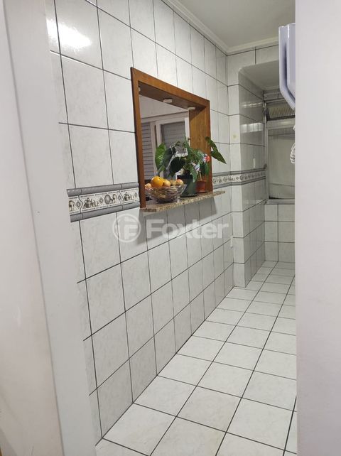 Image 9 - 917348