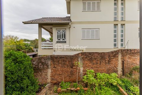 Image 30 - 917360