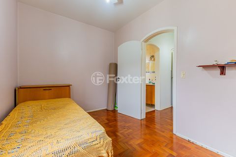 Image 31 - 917360