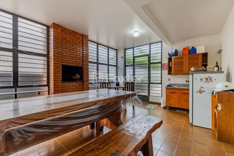 Image 39 - 917360
