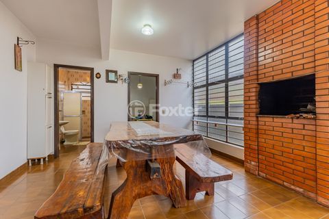 Image 37 - 917360