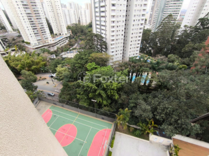 Image 27 - 917376