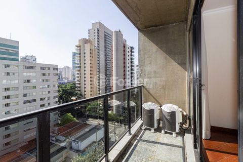 Image 2 - 917382