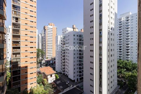 Image 16 - 917382
